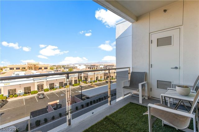8925 West Flamingo Road 325, Las Vegas, NV 89147