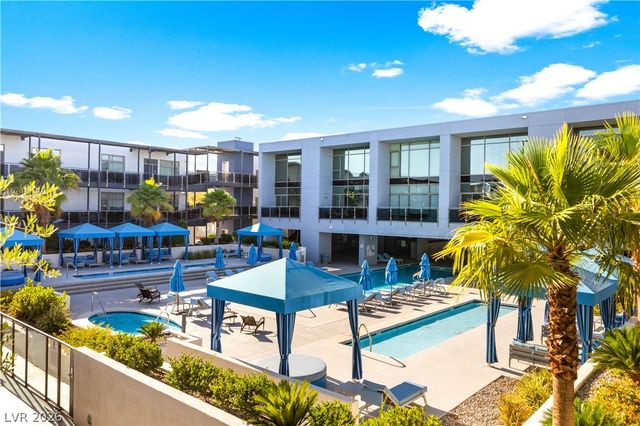 8925 West Flamingo Road 325, Las Vegas, NV 89147