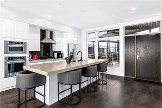8925 West Flamingo Road 325, Las Vegas, NV 89147