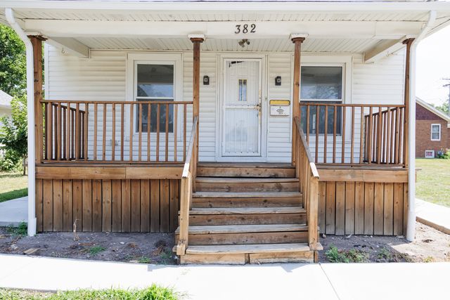382 S Elm Avenue, Kankakee, IL 60901