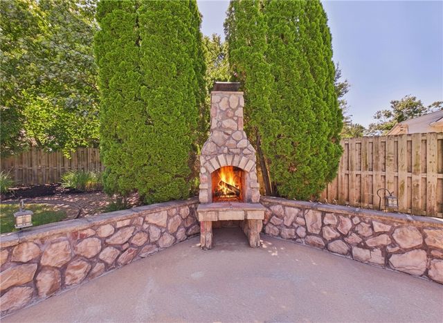 5105 S Osage Creek Road, Rogers, AR 72758