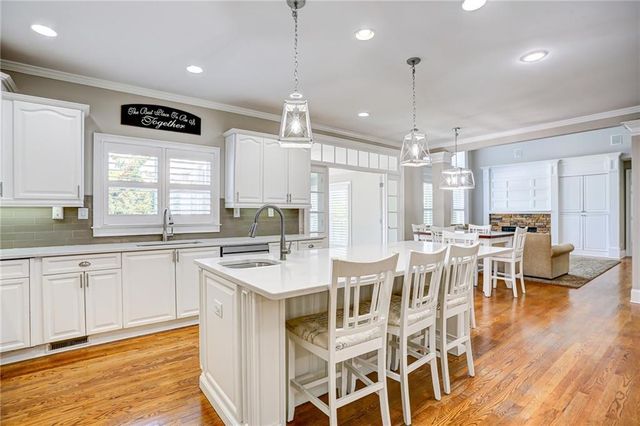 1043 Meadow Club Court, Suwanee, GA 30024