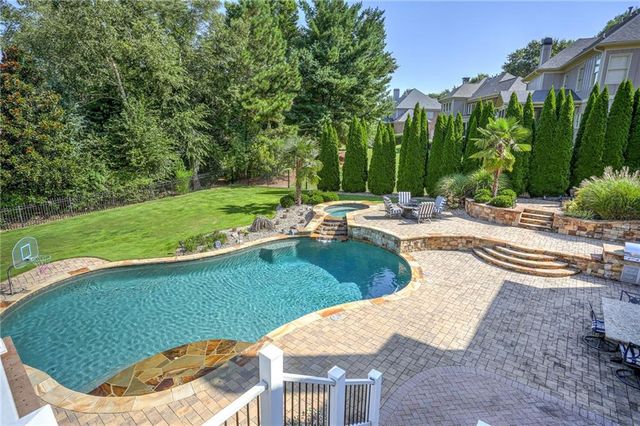 1043 Meadow Club Court, Suwanee, GA 30024