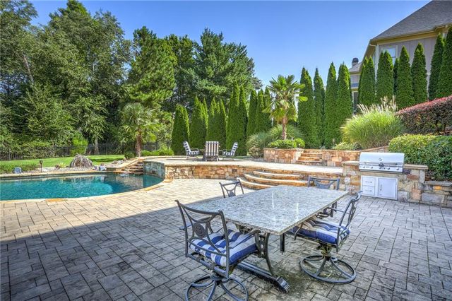 1043 Meadow Club Court, Suwanee, GA 30024