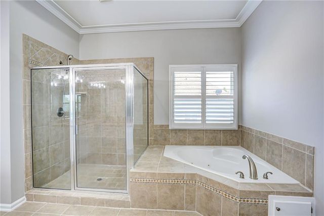 1043 Meadow Club Court, Suwanee, GA 30024