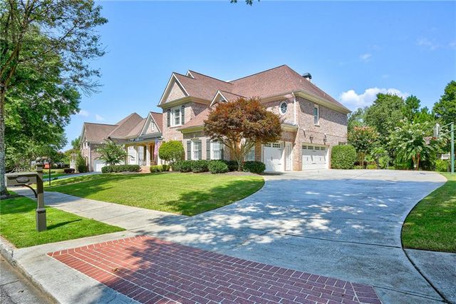 1043 Meadow Club Court, Suwanee, GA 30024