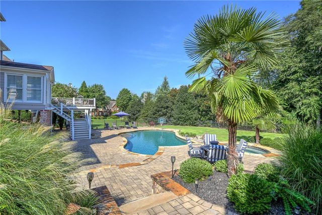 1043 Meadow Club Court, Suwanee, GA 30024
