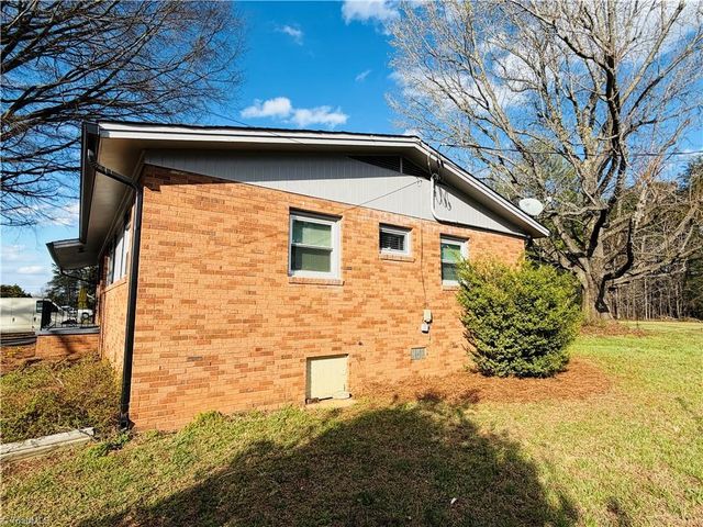 1389 Mccoy Road, Reidsville, NC 27320