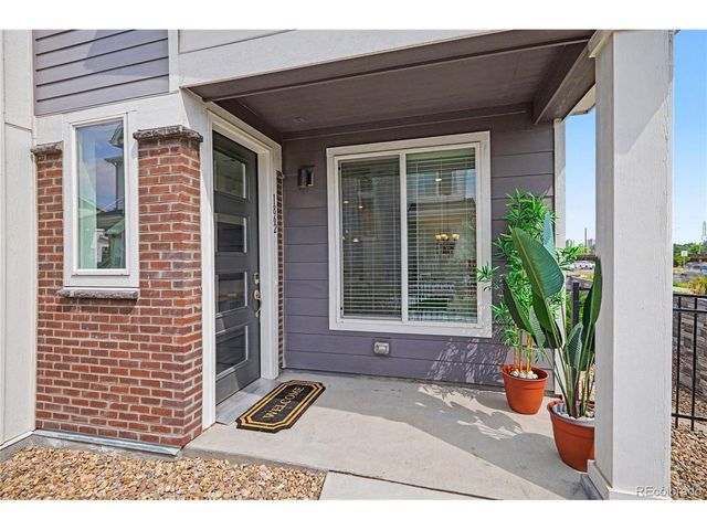 1862 S Poplar Ct, Denver, CO 80224
