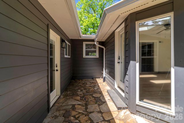 35 Timberview Drive, Arden, NC 28704