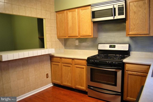 918 N CENTRAL AVE, Baltimore, MD 21202