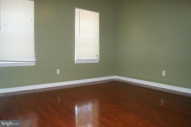 918 N CENTRAL AVE, Baltimore, MD 21202