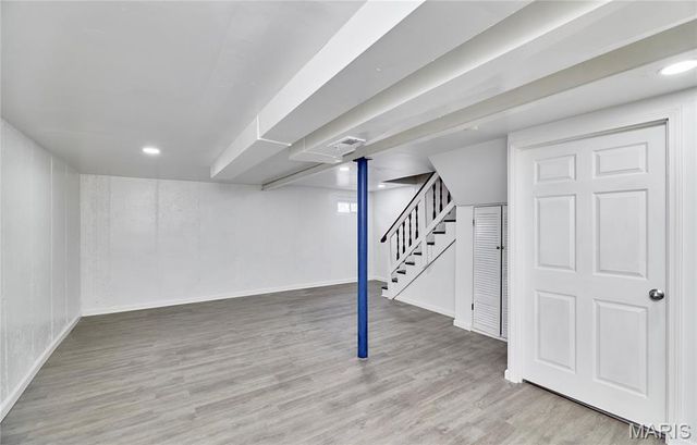 231 E Velma Avenue, St Louis, MO 63125