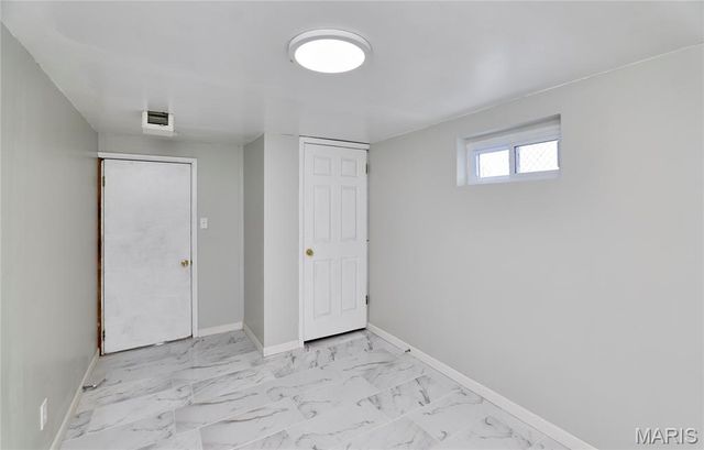 231 E Velma Avenue, St Louis, MO 63125