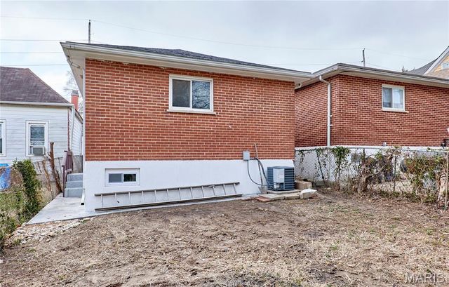 231 E Velma Avenue, St Louis, MO 63125