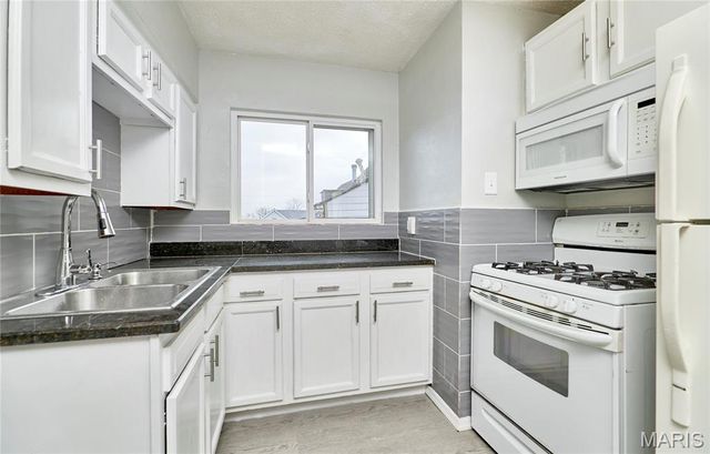 231 E Velma Avenue, St Louis, MO 63125