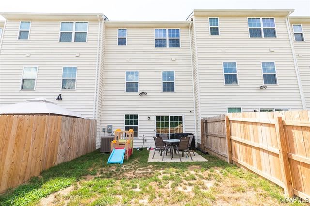 3119 Perdue Springs Dr, Chester, VA 23831