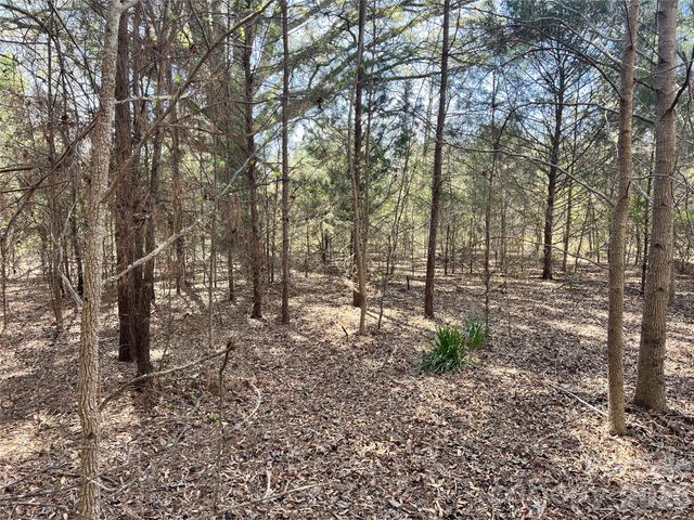8334 Victoria Lake Drive, Waxhaw, NC 28173