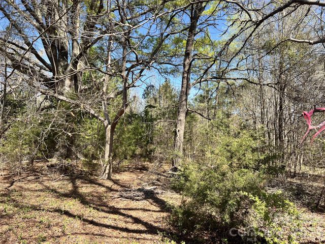 8334 Victoria Lake Drive, Waxhaw, NC 28173