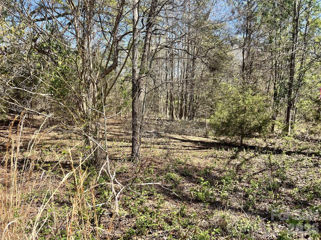 8334 Victoria Lake Drive, Waxhaw, NC 28173
