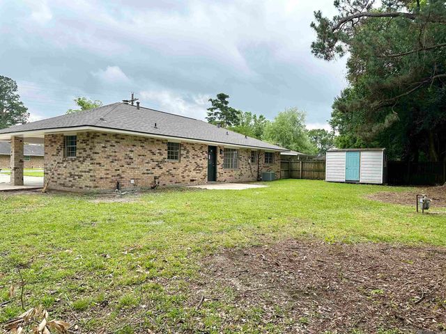 1003 S Augusta Ave, Gonzales, LA 70737
