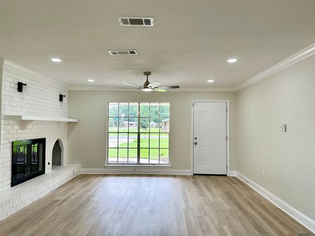 1003 S Augusta Ave, Gonzales, LA 70737
