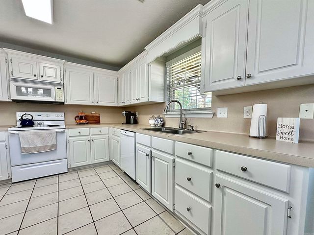 1506 Moon Road, Ward, AR 72176