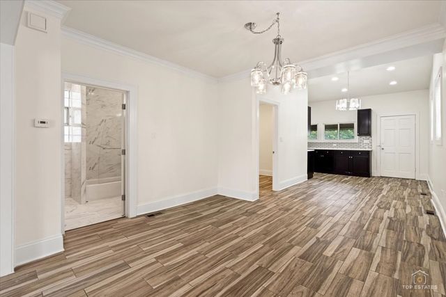 2617 N Springfield Avenue, Chicago, IL 60647