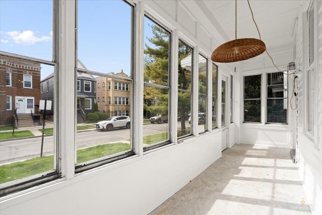 2617 N Springfield Avenue, Chicago, IL 60647