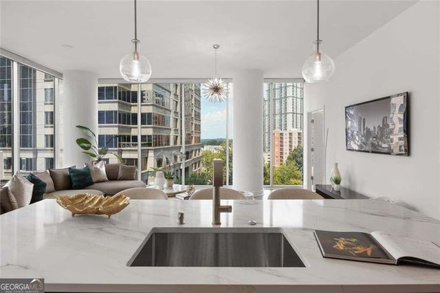 1080 Peachtree Street NE 802, Atlanta, GA 30309