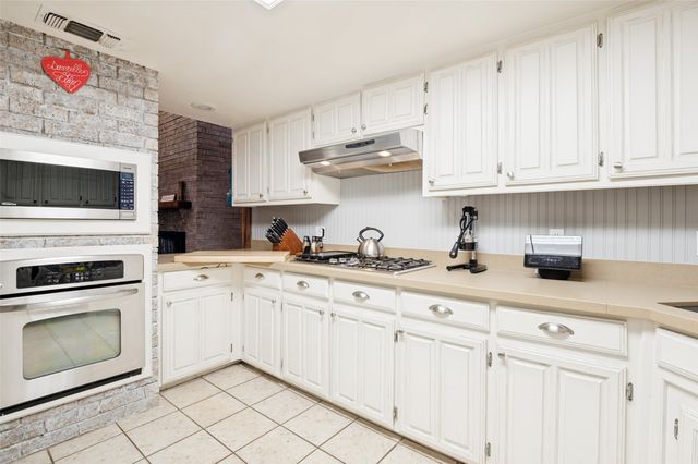 1015 Georgeland Drive, Duncanville, TX 75116