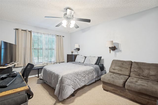 1015 Georgeland Drive, Duncanville, TX 75116