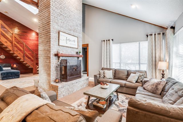 1015 Georgeland Drive, Duncanville, TX 75116