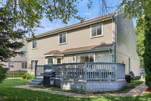1965 Merlot Court, Wheeling, IL 60090