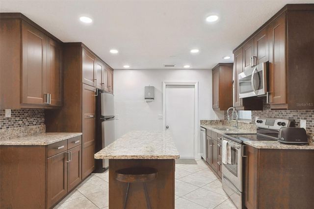 126 SANDALWOOD WAY, Longwood, FL 32750