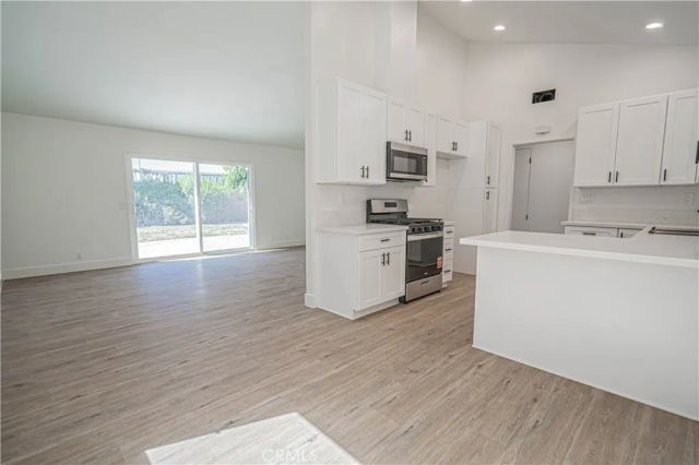 22514 Los Tigres, Saugus, CA 91350