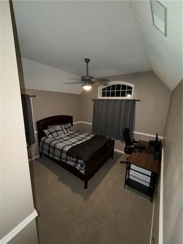 17575 S Brockway Street, Olathe, KS 66062