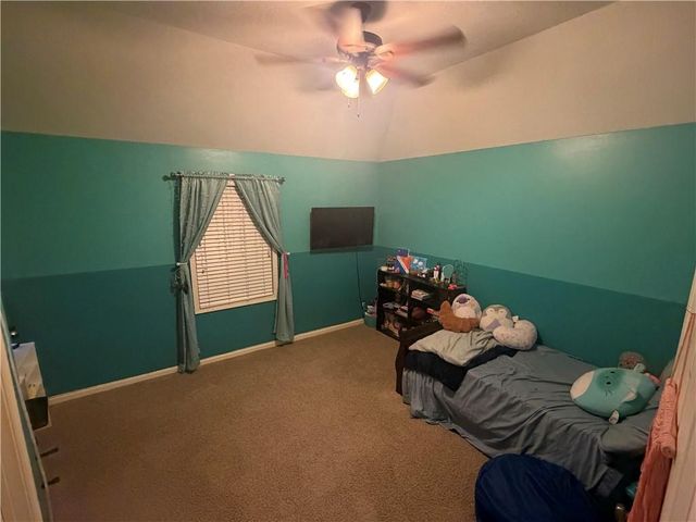 17575 S Brockway Street, Olathe, KS 66062