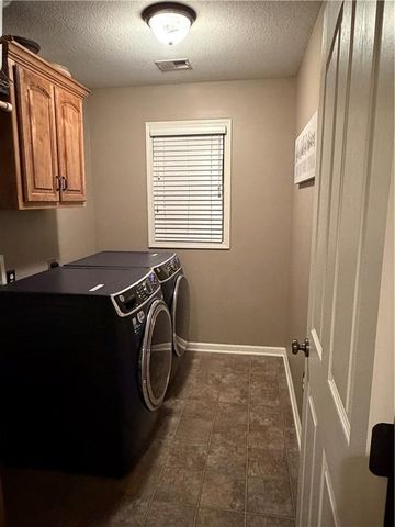 17575 S Brockway Street, Olathe, KS 66062