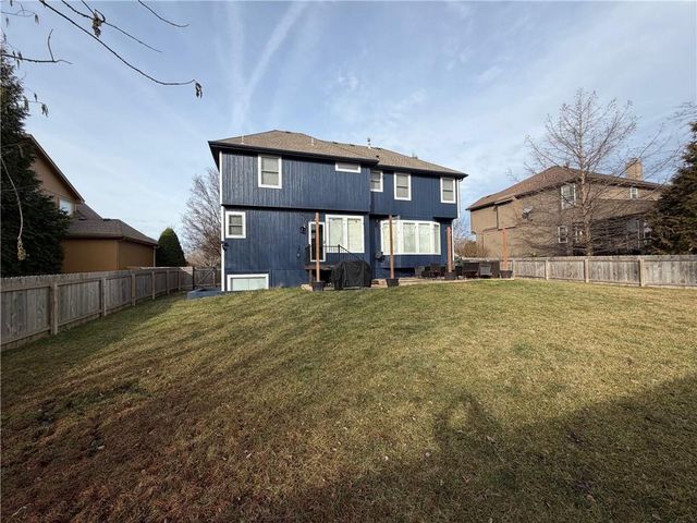 17575 S Brockway Street, Olathe, KS 66062