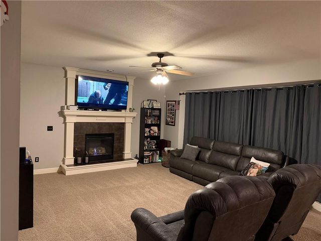 17575 S Brockway Street, Olathe, KS 66062