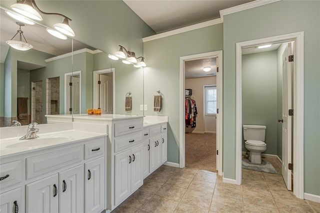 17575 S Brockway Street, Olathe, KS 66062