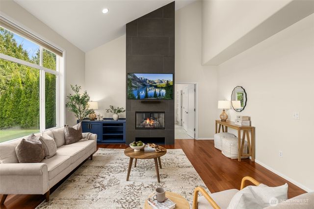 22702 SE 49th Place, Issaquah, WA 98029