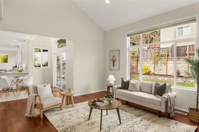 22702 SE 49th Place, Issaquah, WA 98029