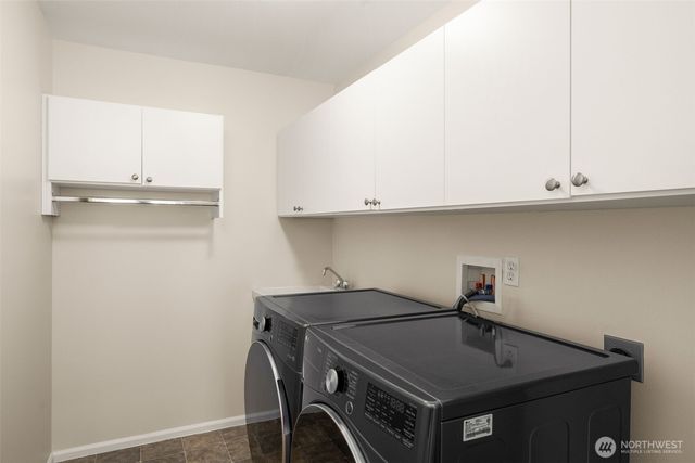 22702 SE 49th Place, Issaquah, WA 98029