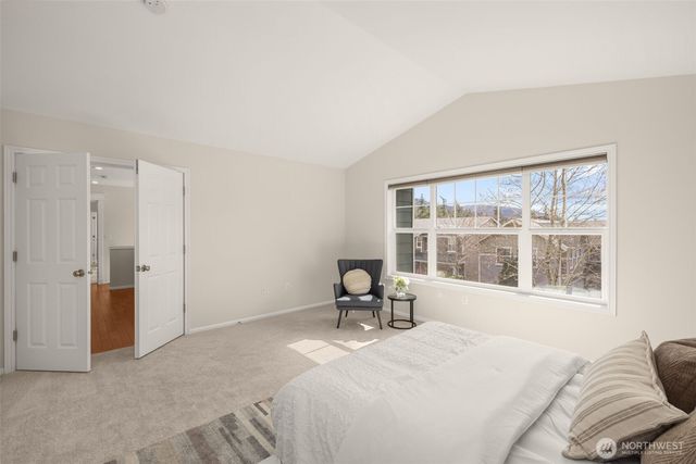 22702 SE 49th Place, Issaquah, WA 98029