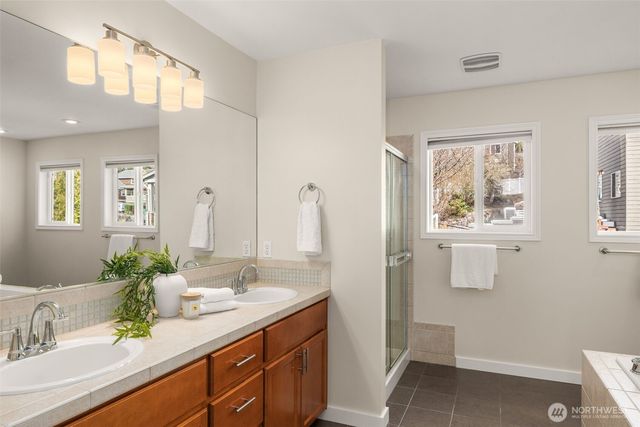 22702 SE 49th Place, Issaquah, WA 98029