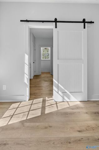 156 Robert Circle, Guntersville, AL 35976