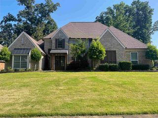 8280 REBECCA WOODS DR, Bartlett, TN 38002