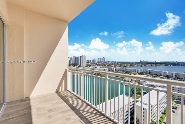 18031 Biscayne Blvd PH01, Aventura, FL 33160